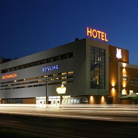 Hotel Planeta Brzesko Exterior foto